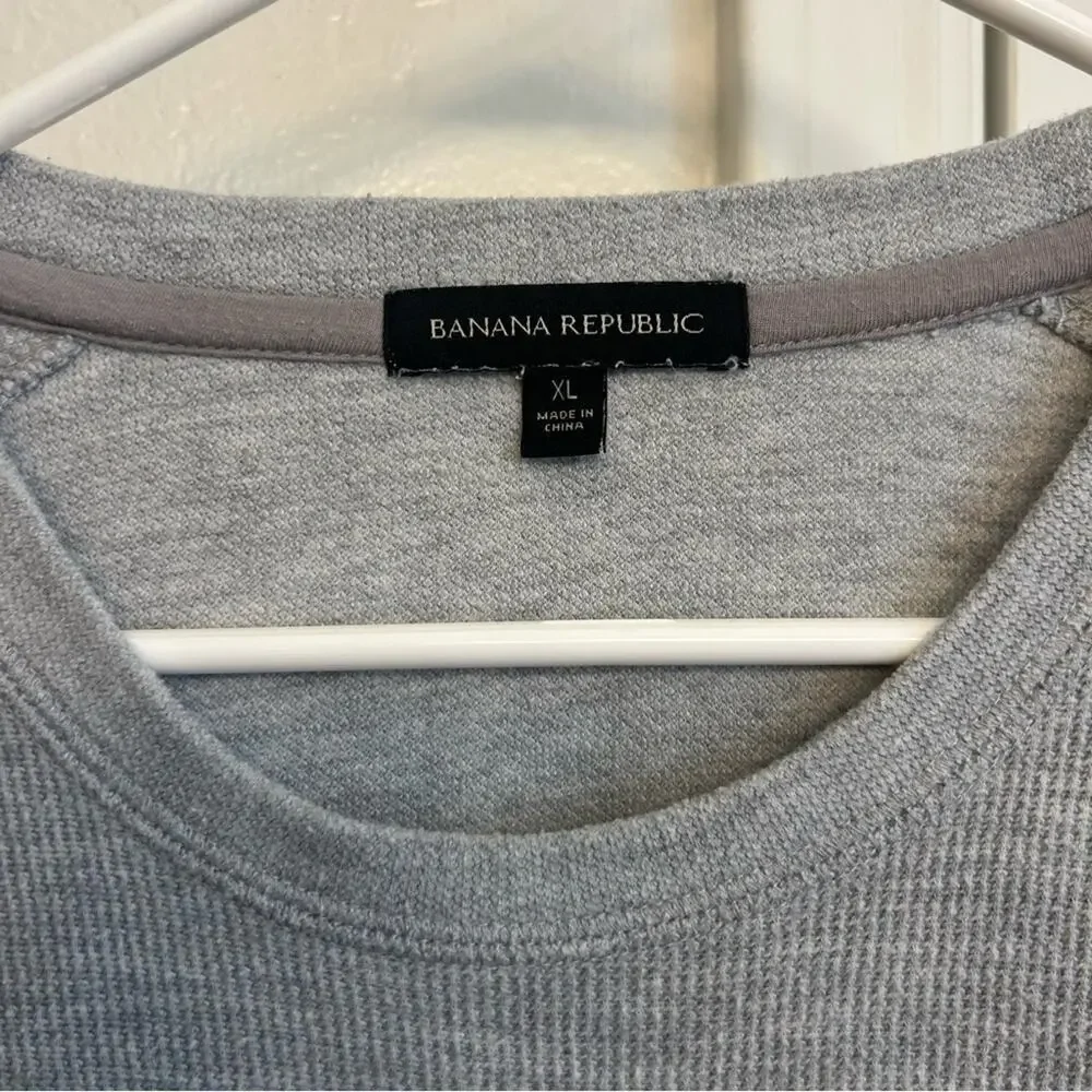 Banana Republic Gray Waffle Knit Sweater Men’s Size XL